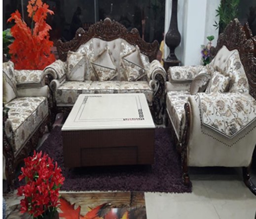 Wooden Maharaja Sofa — 3+2+2 at Sadashiv Furniture Mall, Patna