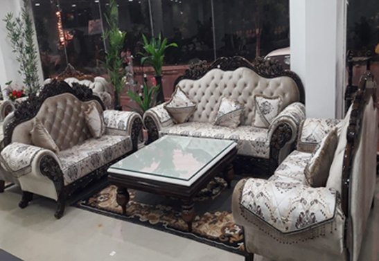 Wooden Maharaja Sofa — 3+2+2 (Design 4) at Sadashiv Furniture Mall, Patna